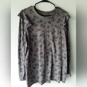 Torrid L/S floral top with ruffle detail *Don't let size fool you*